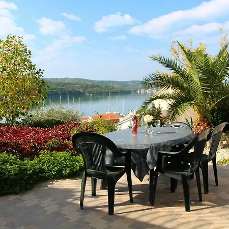 Appartement Maria Tisno