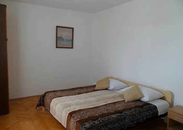 Maria Apartman Tisno