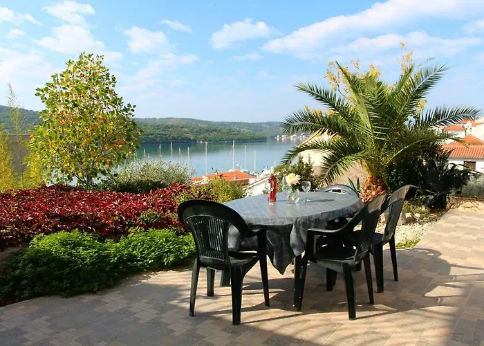 Apartman Maria Tisno